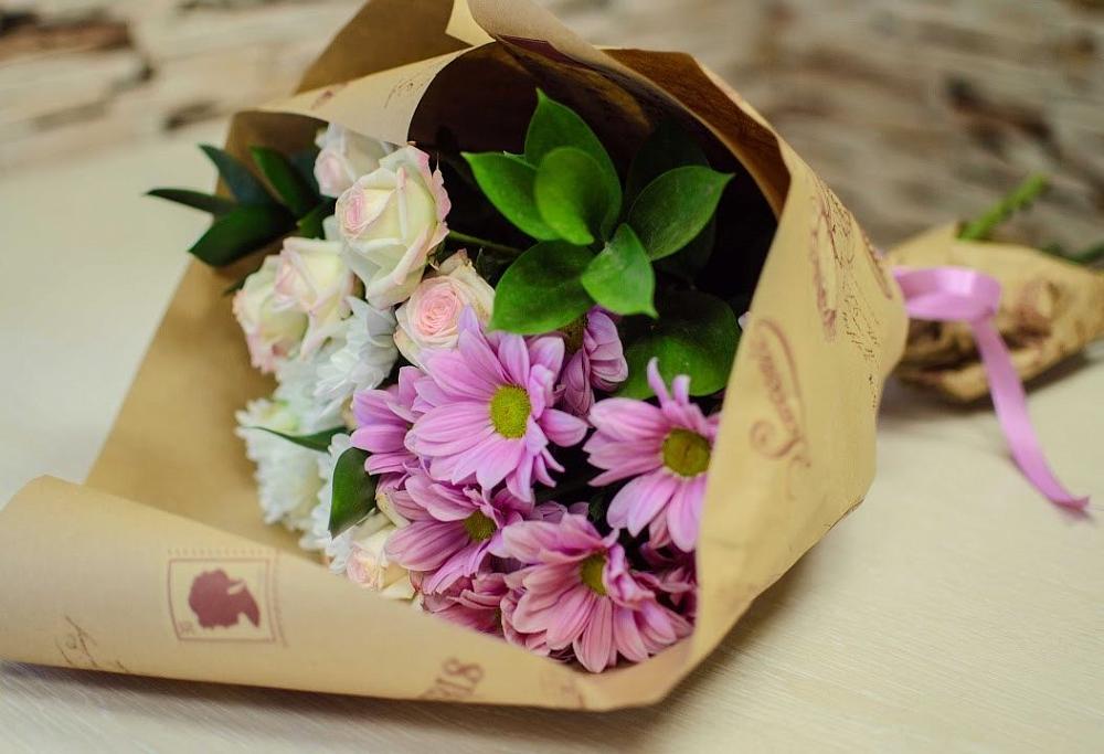 Букет цветов из: Розы и Хризантемы в Чечулино