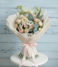 Букет цветов из:  Розы и Лизиантусы #REPLACE_PRED# Чечулино