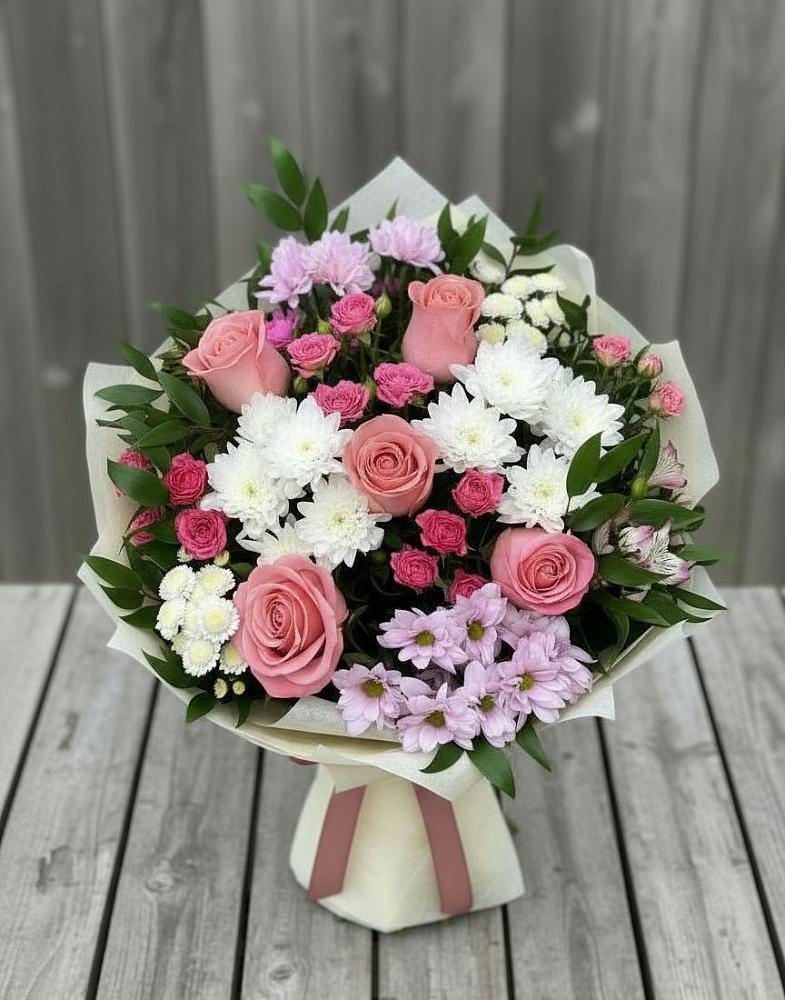 Букет цветов из: Альстромерии, Гвоздики, Розы и Хризантемы в Чечулино