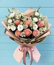 Букет цветов из:  Розы, Альстромерии и Лизиантусы в Чечулино