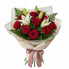 Букет цветов из:  Лилии и Розы в Чечулино