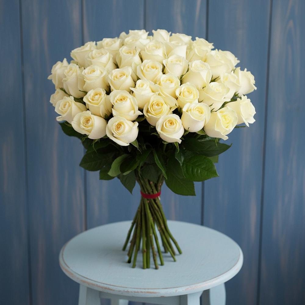Букет 51 Белая роза Эдлесс Лав в Чечулино