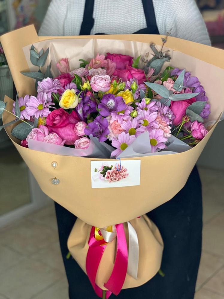 Букет цветов из: Хризантемы, Гвоздики и Альстромерии в Чечулино