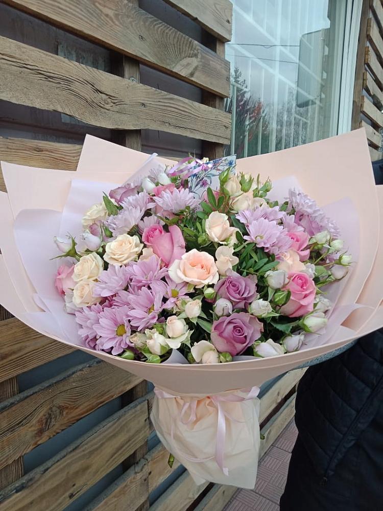 Букет цветов из: Розы и Хризантемы в Чечулино