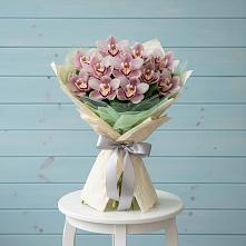 Букет цветов из:  Орхидеи и Розы в Чечулино