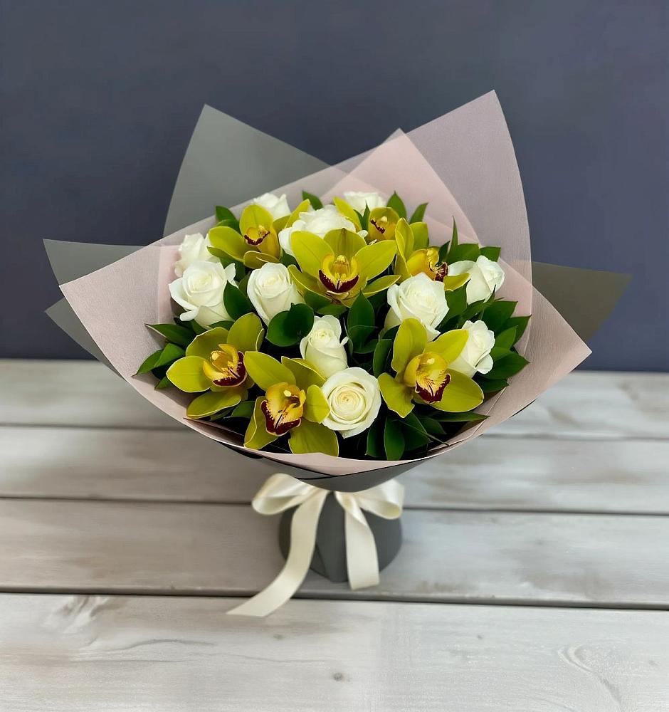 Букет цветов из: Орхидеи и Розы в Чечулино