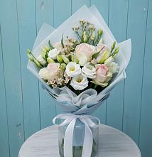 Букет цветов из:  Розы и Лизиантусы в Чечулино