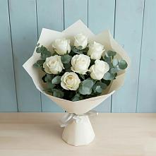 Букет Белые розы в Эвкалипте в Чечулино
