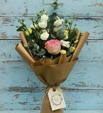 Букет цветов из:  Розы и Лизиантусы в Чечулино